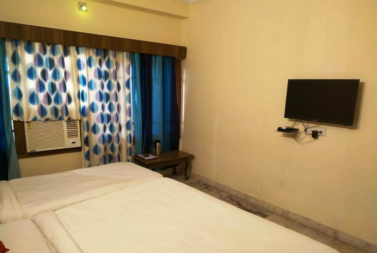 Hotel Vinayakam Udaipur Bagian luar foto